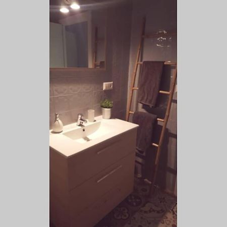 Apartamento Con Encanto, Entrada Privada 발데페나스 외부 사진